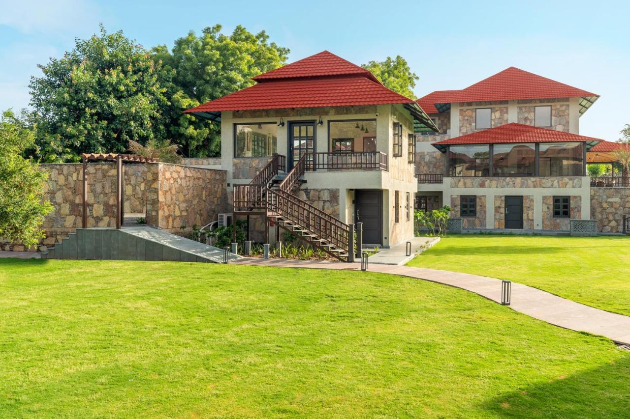 Sarasiruham Resort - Private Pool Villa In Udaipur Ngoại thất bức ảnh