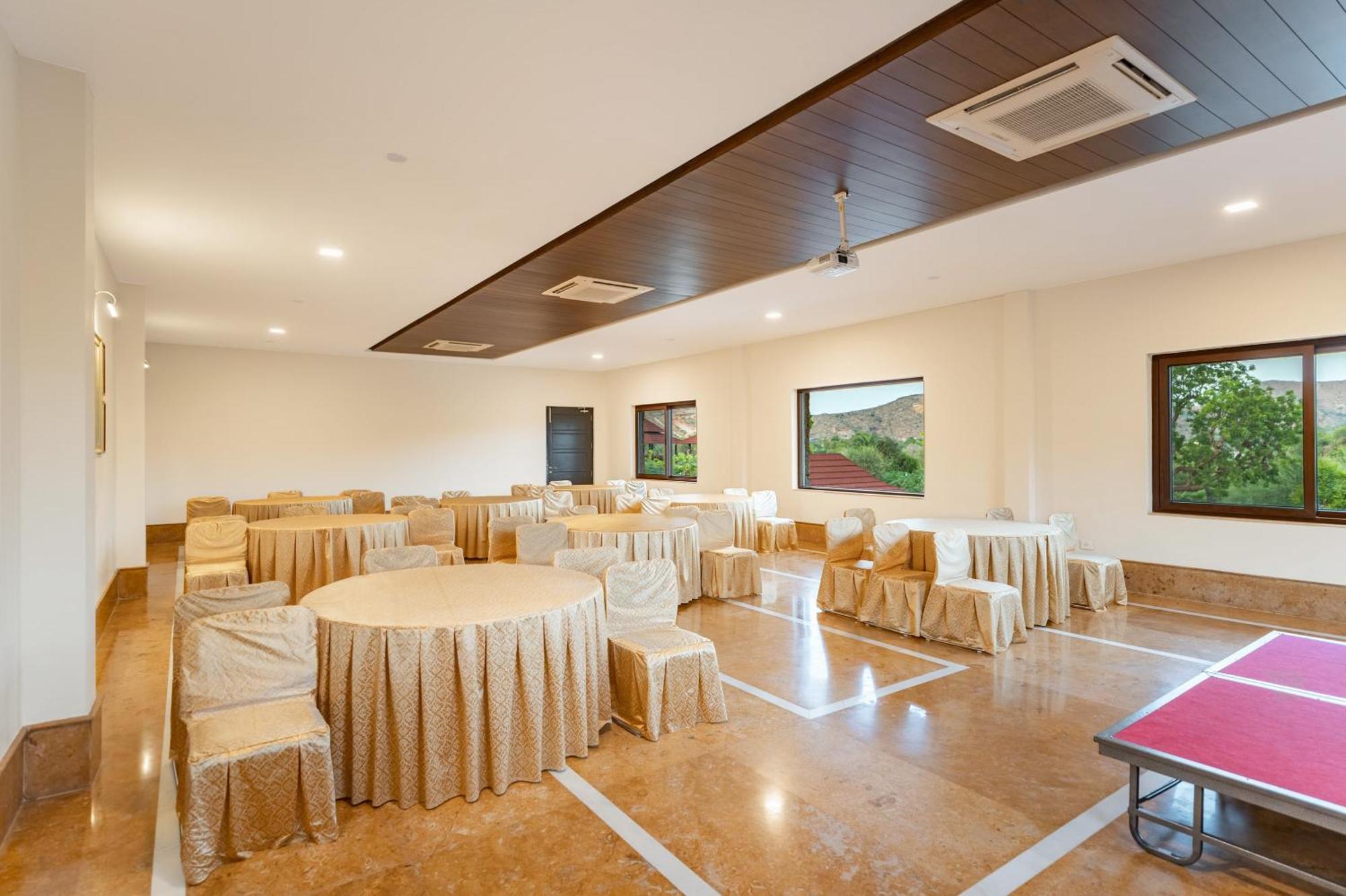 Sarasiruham Resort - Private Pool Villa In Udaipur Ngoại thất bức ảnh